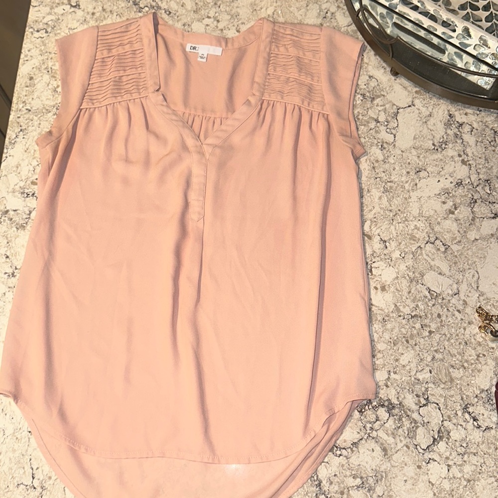 Nordstrom’s DR2 small , blush pink short sleeve blouse, V-neck